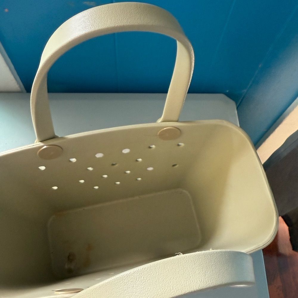 Simply Beige Tote Bag with Beach Life Sticker - Picture 4 of 4